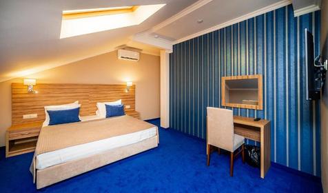 Семейный 2-местный 2-комнатный (мансарда)