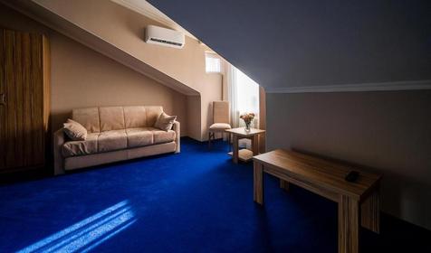 Семейный 2-местный 2-комнатный (мансарда)