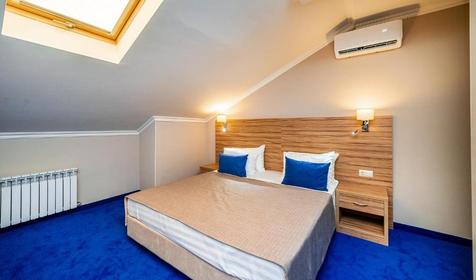 Семейный 2-местный 2-комнатный (мансарда)