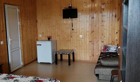 Стандарт трехместный с видом на озеро (25 кв.м)