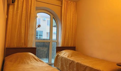 Двухместный стандарт (верхние этажи) с балконом