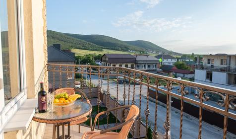 Flores (Флорес)