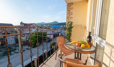 Flores (Флорес)