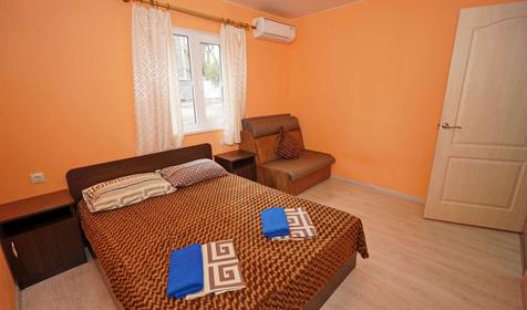 Двухкомнатный с кухней