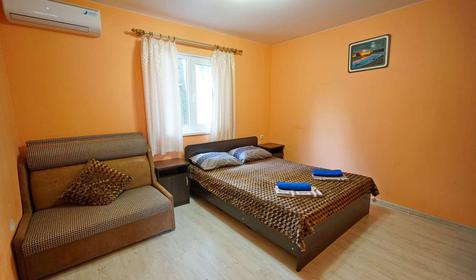 Двухкомнатный с кухней