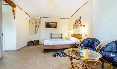 Джуниор Сюит