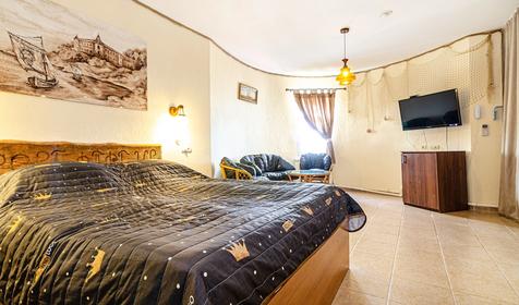 Джуниор Сюит