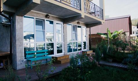 Трехместный