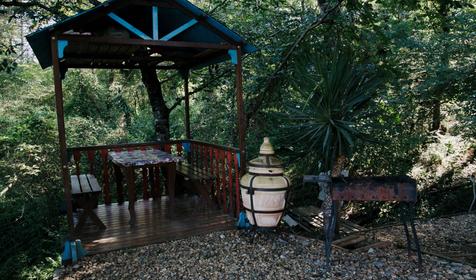 Трехместный