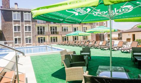 Эмеральдика Family Beach Hotel