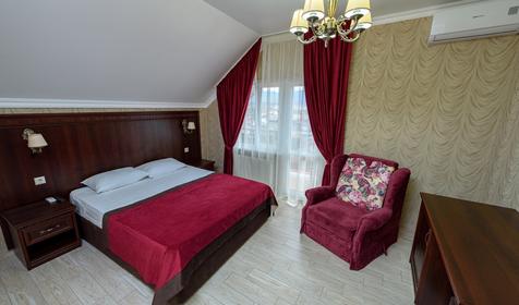 Трехместный делюкс