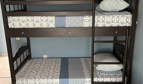 Трехместный