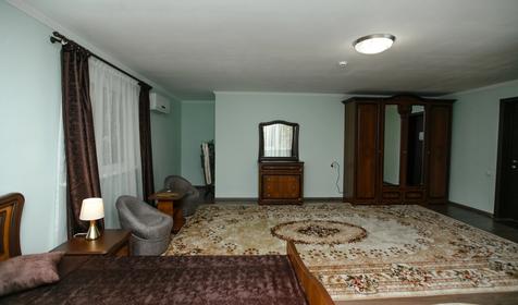 Люкс четырехместный