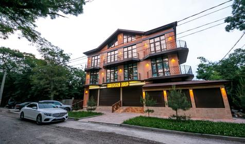 Николаев двор