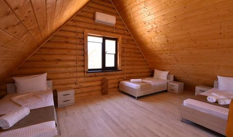 Гостевой комплекс White House (Белый дом), Темрюкский район, Голубицкая