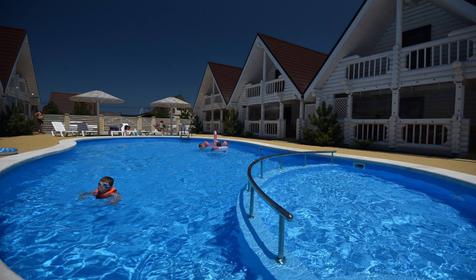 Гостевой комплекс White House (Белый дом), Темрюкский район, Голубицкая