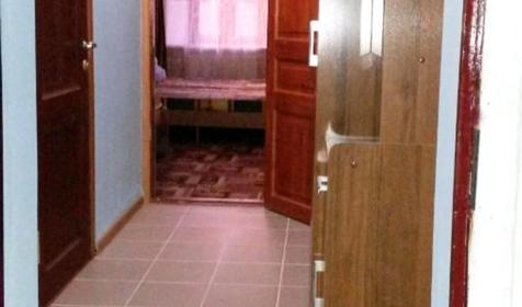 Трехместный