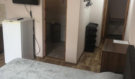 Трехместный