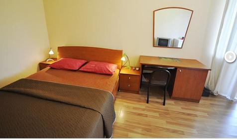 Улучшенный трехместный с большой лоджией