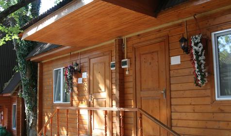 Трехместный стандарт в деревянном срубе