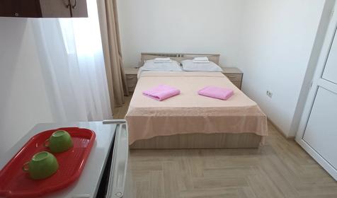 Двухместный с двуспальной кроватью