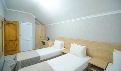 Трехместный полулюкс