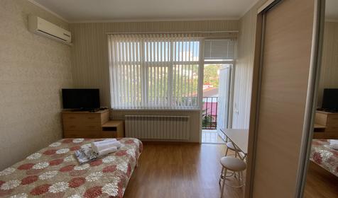 Двухместная студия с индивидуальной кухней с балконом