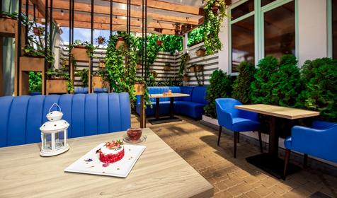 Николаев двор