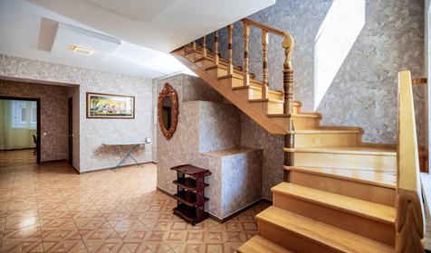 Николаев двор