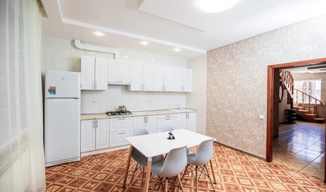 Николаев двор