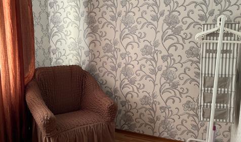 Дом трехкомнатный с отдельным двором