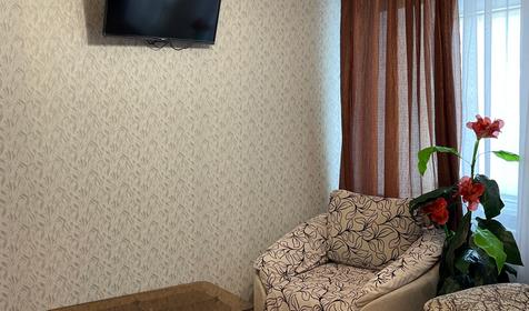 Дом трехкомнатный с отдельным двором