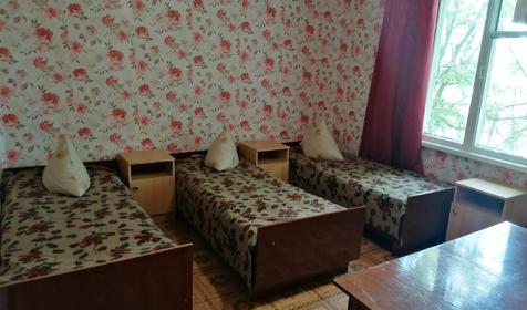 Восьмиместный (3 комнаты) коттедж №42