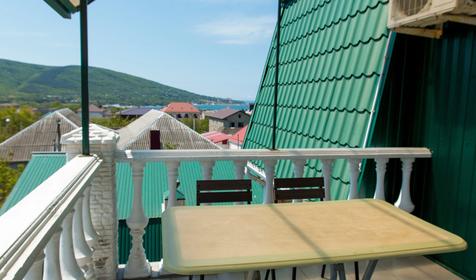 Двухкомнатный с балконом