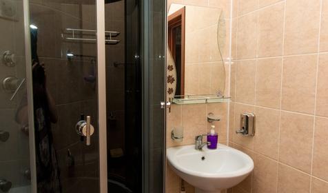 Двухкомнатный с балконом