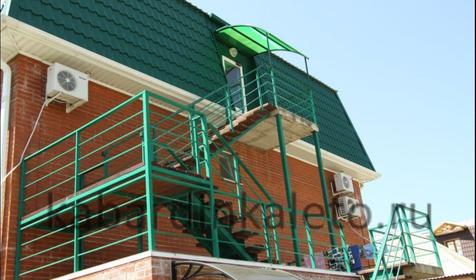 Трехместный