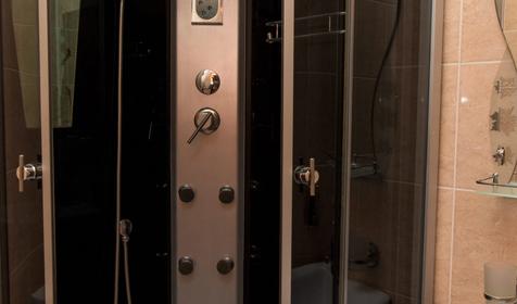 Трехместный