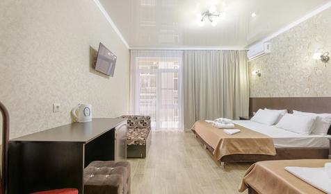 Полулюкс четырехместный с балконом