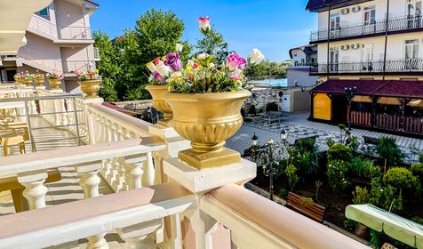 Пятиместный полулюкс