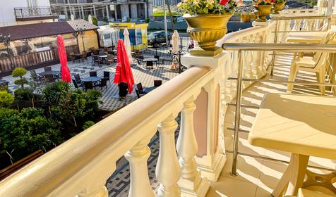 Пятиместный полулюкс