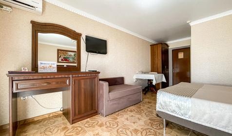 Пятиместный полулюкс