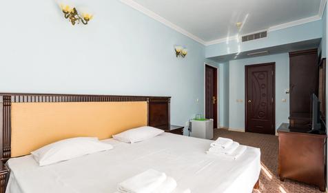 Двухместный улучшенный с балконом