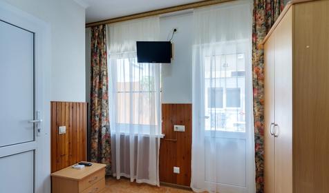 Частное домовладение Робинзон, Архипо-Осиповка