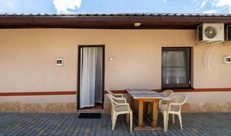 Частное домовладение Робинзон, Архипо-Осиповка