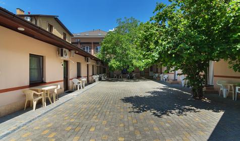 Частное домовладение Робинзон, Архипо-Осиповка