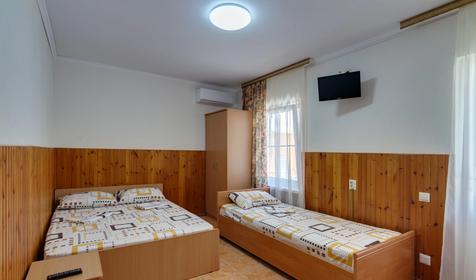 Частное домовладение Робинзон, Архипо-Осиповка