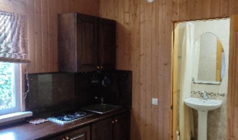 Гостиный дворик на Азовской