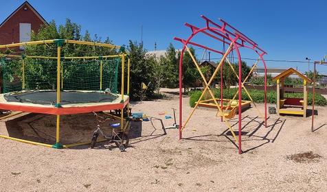 Гостиный дворик на Азовской