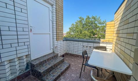 Трехместный стандарт (верхние этажи) с балконом