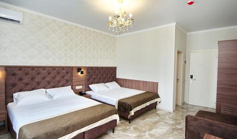 Пятиместный с балконом